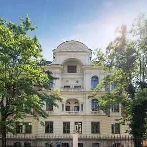 hotel-uhland.getmunichhotels.com/